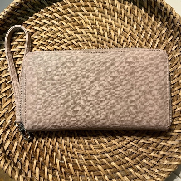 Steve Madden Wristlet  Pink - Picture 3 of 7